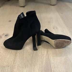 Diane Von Furstenberg Black Heeled suede Boots